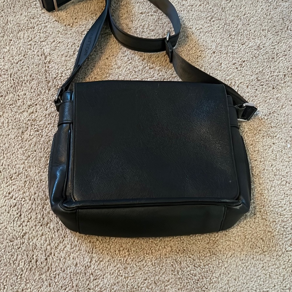 Authentic crossbody Louis Vuitton bag